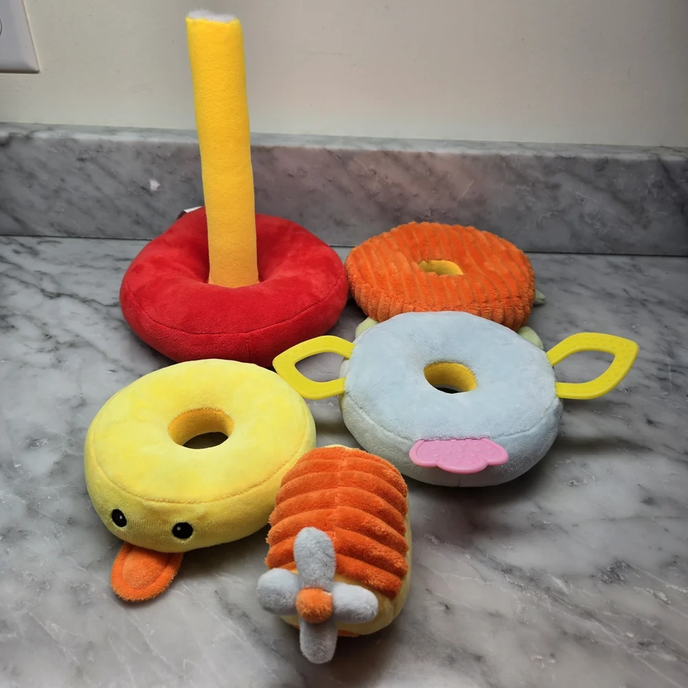iPlay, iLearn Fabric Plush Stacking Rings for Babies with Teething Rings,‎ Soft